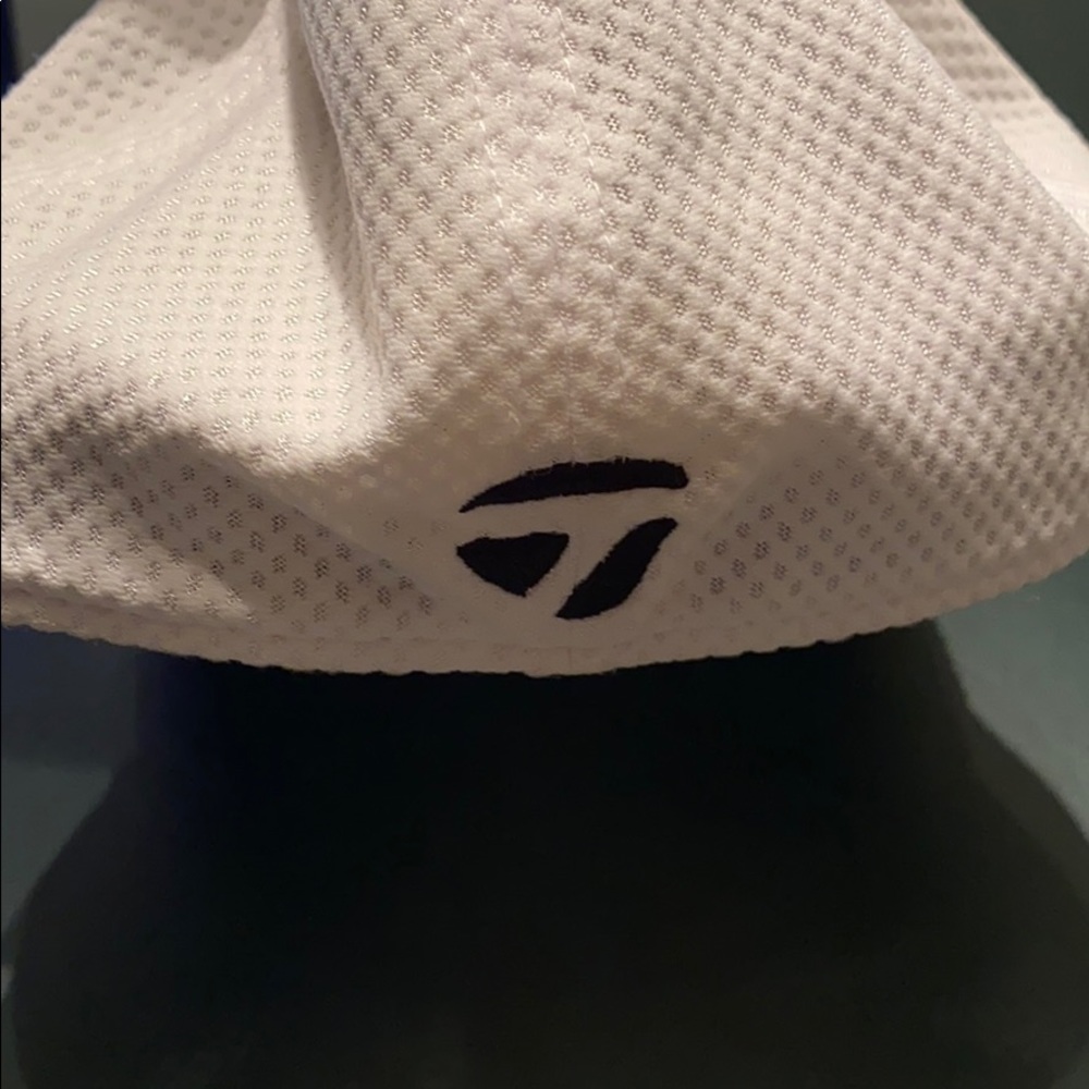 Taylor Made hat - Picture 3 of 6